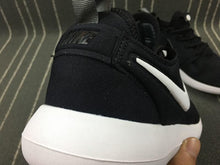 Load image into Gallery viewer, Roshe Two Black/White-Anthracite-White