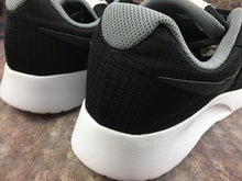 Load image into Gallery viewer, ROSHERUN NIKE TANJUN