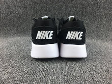 Load image into Gallery viewer, NIKE KAISHI LONDON