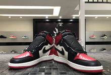 Load image into Gallery viewer, Air Jordan 1 Retro High OG 'Bred Toe'