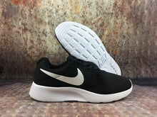 Load image into Gallery viewer, Nike Tanjun Black/White