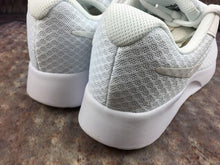 Load image into Gallery viewer, ROSHERUN NIKE TANJUN SE