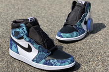 Load image into Gallery viewer, Wmns Air Jordan 1 Retro High OG 'Tie-Dye'