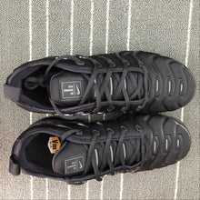 Load image into Gallery viewer, Air VaporMax Plus Triple Black