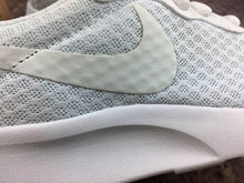 Load image into Gallery viewer, ROSHERUN NIKE TANJUN SE