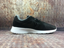 Load image into Gallery viewer, ROSHERUN NIKE TANJUN
