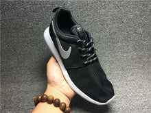 Load image into Gallery viewer, Roshe One Black/Metallic Platinum-White (W)
