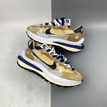 Load image into Gallery viewer, Nike Vaporwaffle Sacai Sesame Blue Void