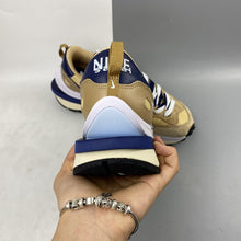 Load image into Gallery viewer, Nike Vaporwaffle Sacai Sesame Blue Void