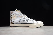 Load image into Gallery viewer, Camo Chuck 70