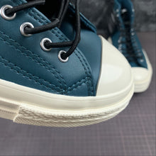Load image into Gallery viewer, Fleece-Lined Leather Chuck 70