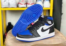 Load image into Gallery viewer, Air Jordan 1 Retro High OG 'Royal Toe'