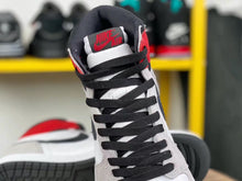 Load image into Gallery viewer, Air Jordan 1 Retro High OG 'Smoke Grey'
