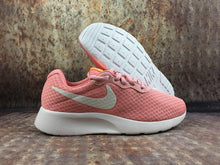 Load image into Gallery viewer, ROSHERUN NIKE TANJUN SE