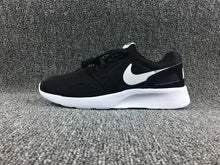 Load image into Gallery viewer, NIKE KAISHI LONDON