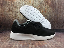 Load image into Gallery viewer, ROSHERUN NIKE TANJUN