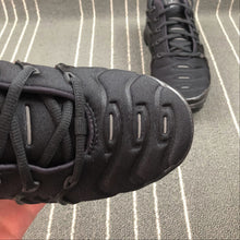 Load image into Gallery viewer, Air VaporMax Plus Triple Black