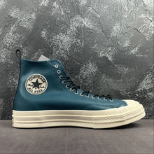 Load image into Gallery viewer, Fleece-Lined Leather Chuck 70