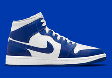 Load image into Gallery viewer, Air Jordan 1 Mid