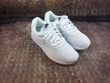 Load image into Gallery viewer, ROSHERUN NIKE TANJUN SE