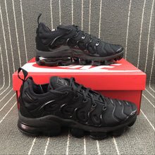 Load image into Gallery viewer, Air VaporMax Plus Triple Black
