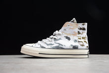 Load image into Gallery viewer, Camo Chuck 70