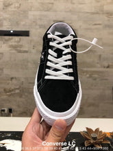 Load image into Gallery viewer, One Star Ox 'Black Suede'