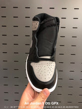 Load image into Gallery viewer, Air Jordan 1 Retro High OG 'Shadow' 2018