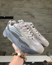 Load image into Gallery viewer, Yeezy Boost 700 V2 'Tephra'