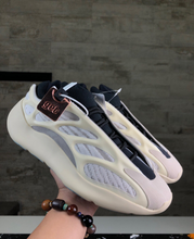 Load image into Gallery viewer, Adidas Yeezy 700 V3 “Azael”