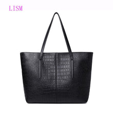 Load image into Gallery viewer, Crocodile Fashion Ladies Shoulder Bag