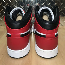 Load image into Gallery viewer, Air Jordan 1 Mid GS 'Chicago Black Toe'