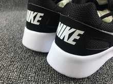 Load image into Gallery viewer, NIKE KAISHI LONDON